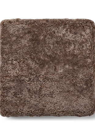 Puf | Lammeskind | Korthåret | 42x42x13 cm Taupe